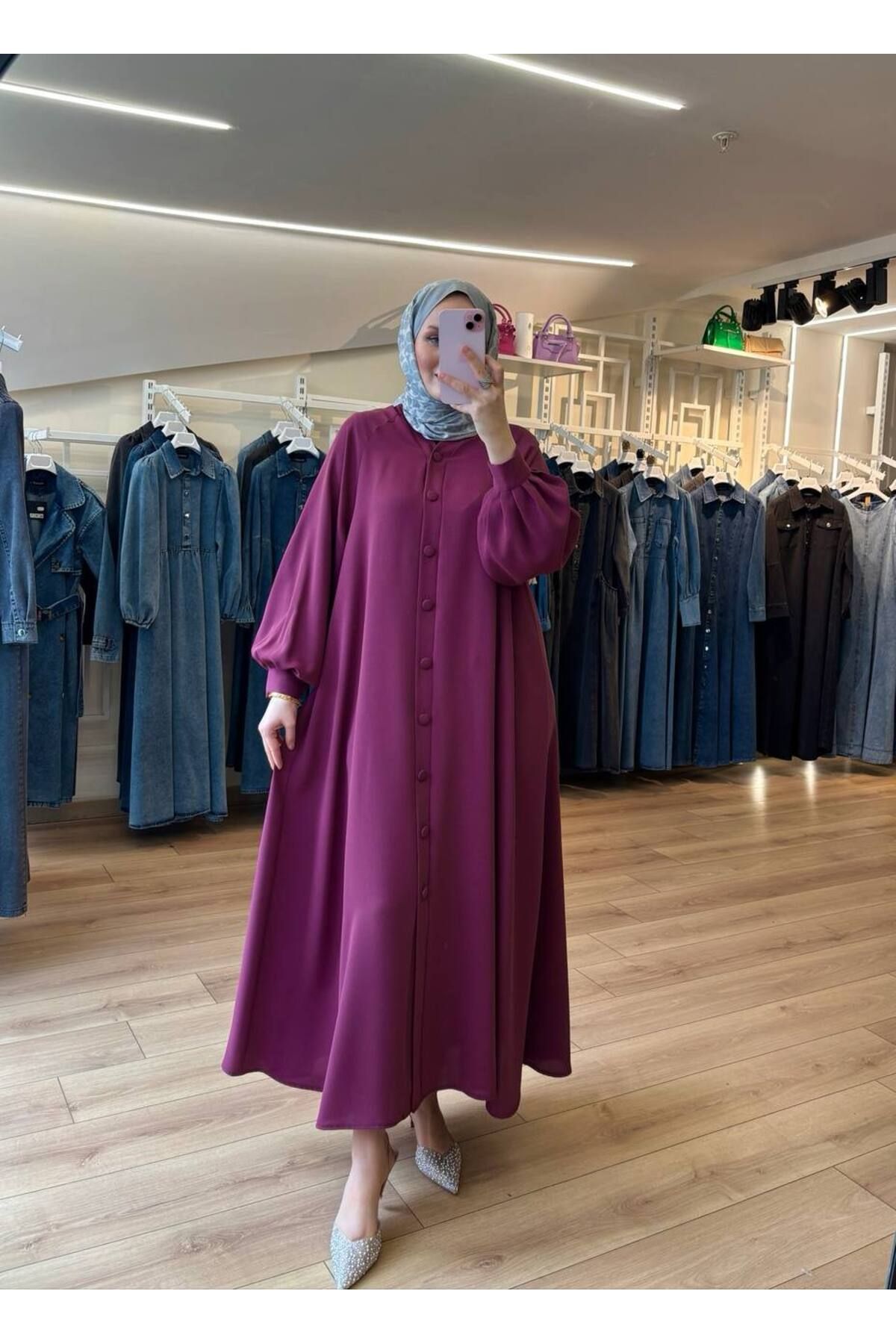 Kadın Reglan Kloş Kesim Kolları Manşetli Tesettür Kap Pardesü